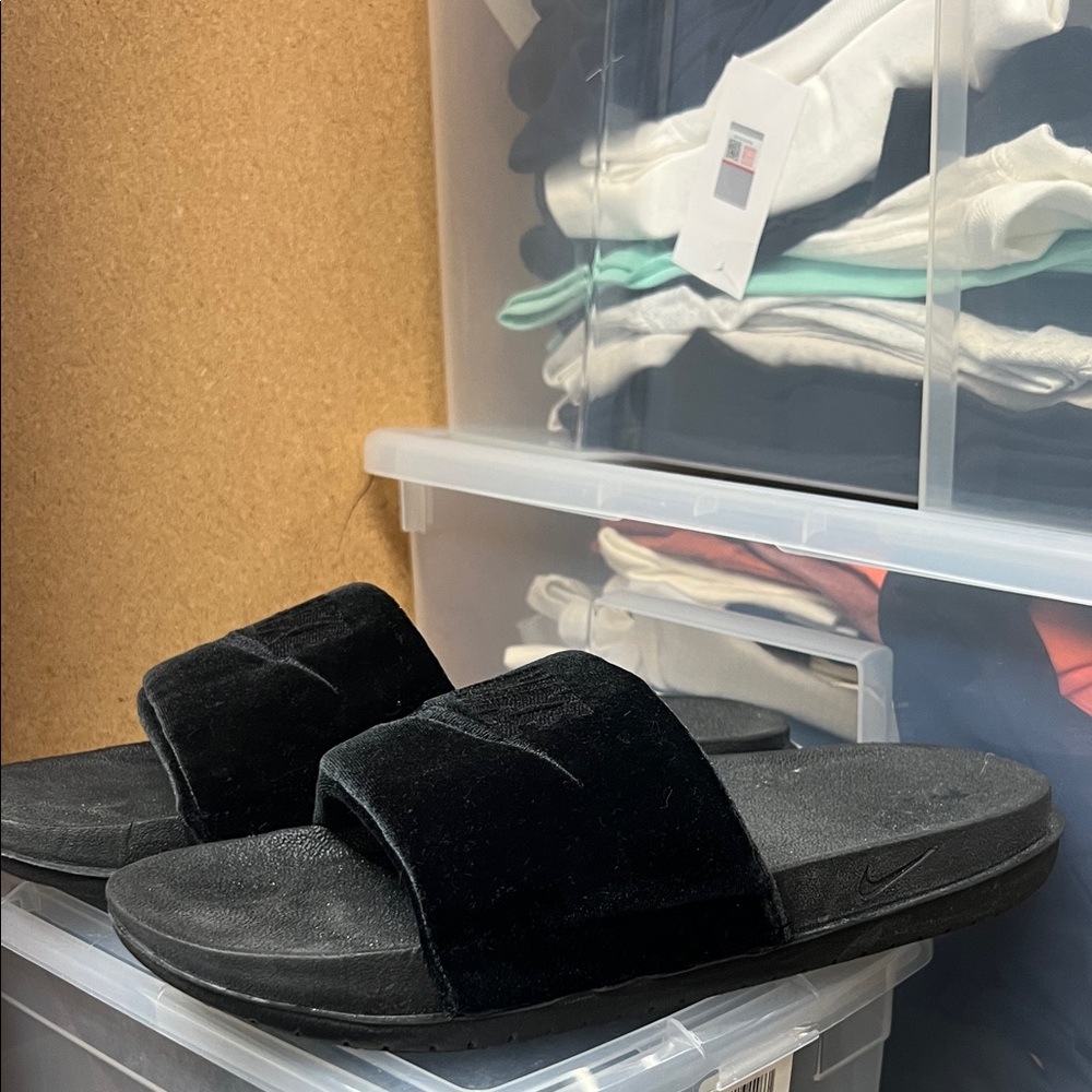 Nike Black Comfort Slides